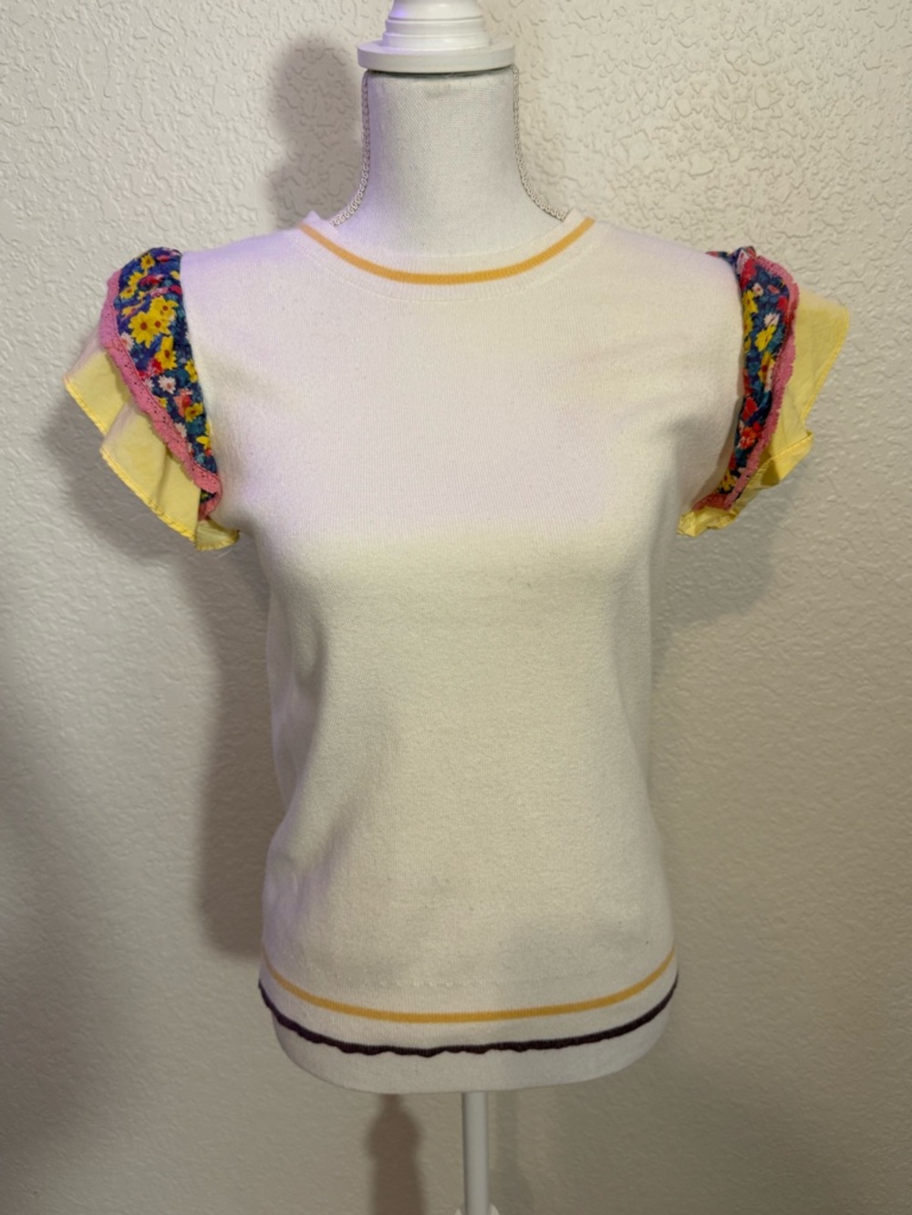 White Knit Ruffle Sleeve Sweater Tee with Yellow Trim